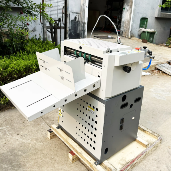 Automatic High Speed Slitting  - Die Cutting Machine reseña y precio